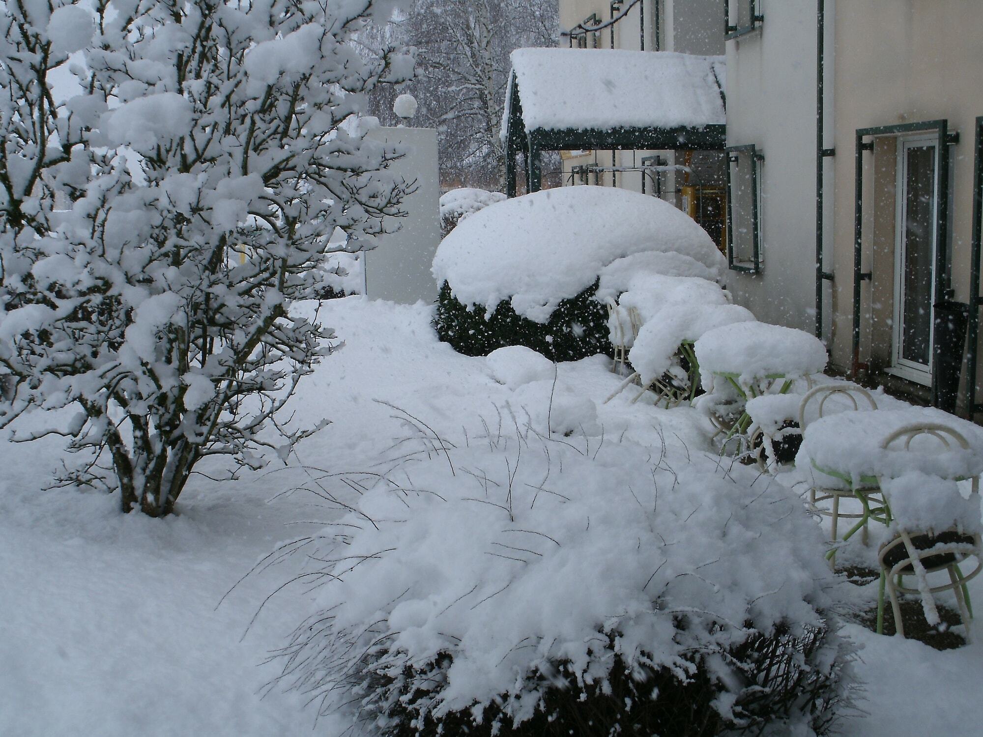 Hotel Premiere Classe Geneve - Saint Genis Pouilly Exterior foto